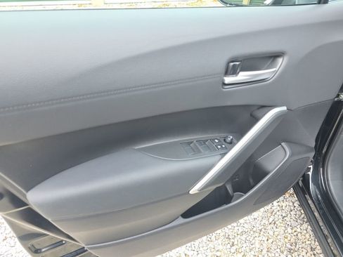 Certified 2023 Toyota Corolla Cross XLE image 13