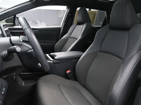 Used 2024 Toyota bZ4X XLE image 17