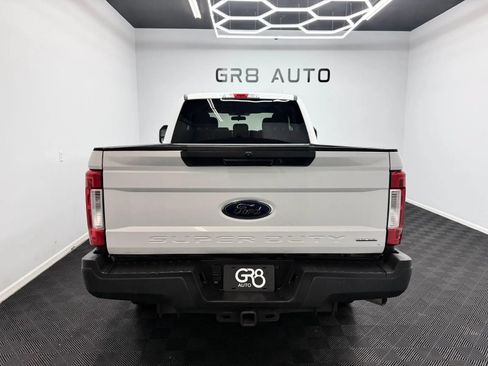 Used 2017 Ford F250 XL w/ Power Equipment Group AWD/4WD image 6