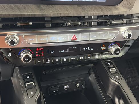 Certified 2024 Kia Telluride SX AWD/4WD image 23