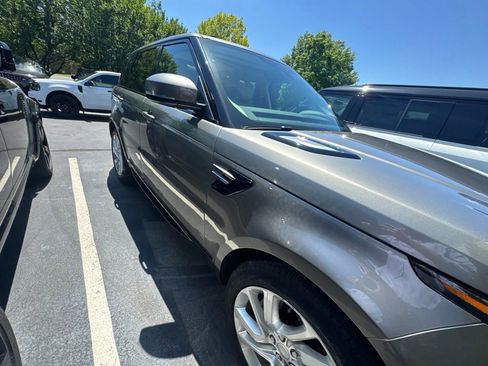 Used 2020 Land Rover Range Rover Sport HSE AWD/4WD image 9