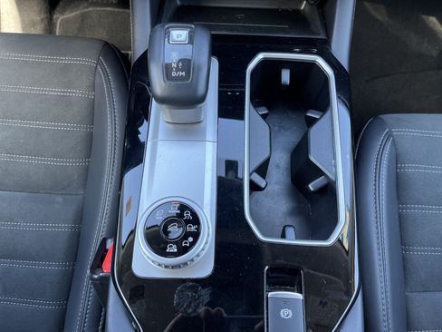 Used 2025 Mitsubishi Outlander SE AWD/4WD image 28