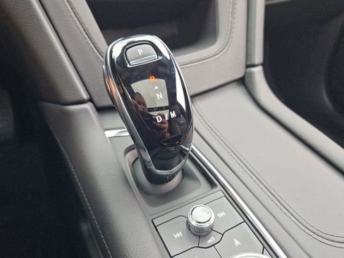 New 2025 Cadillac XT5 Premium Luxury w/ LPO, Blue Accent Package image 34