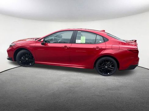 New 2026 Toyota Camry SE image 7