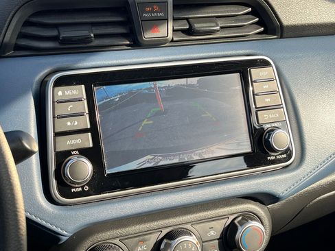 Used 2025 Nissan Versa SV image 22