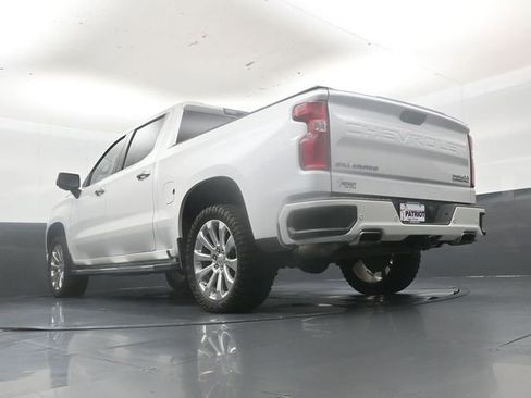 Used 2021 Chevrolet Silverado 1500 High Country w/ Technology Package AWD/4WD image 42