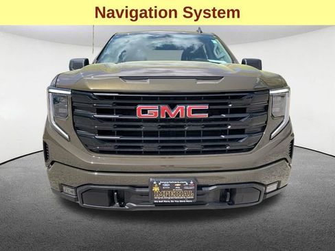 Used 2024 GMC Sierra 1500 Elevation w/ X31 Off-Road Package AWD/4WD image 4