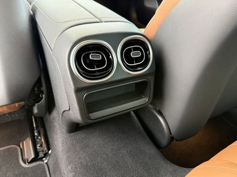 Used 2024 Mercedes-Benz CLE 300 CLE 300 image 23