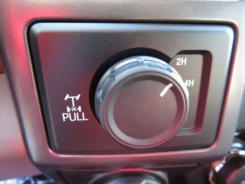 Used 2018 Ford F150 XLT w/ Equipment Group 302A Luxury AWD/4WD image 14