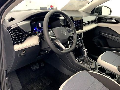 New 2026 Volkswagen Taos S image 7