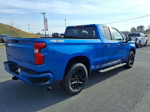 Used 2025 Chevrolet Silverado 1500 Custom w/ Turbomax Blackout Package image 4