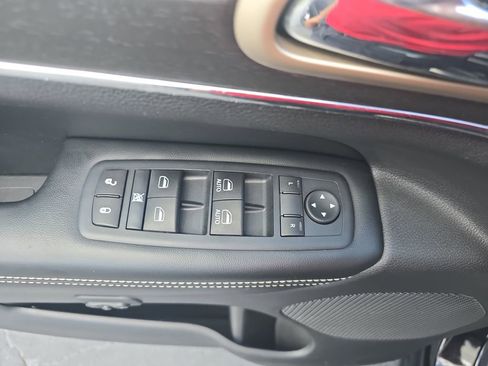 Used 2017 Jeep Grand Cherokee Limited w/ Trailer Tow Group IV image 29