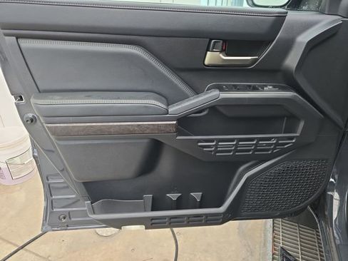 Used 2025 Toyota Tacoma Limited image 10