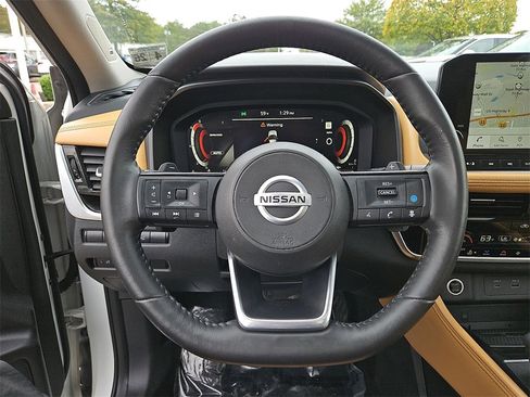 Certified 2021 Nissan Rogue Platinum image 21