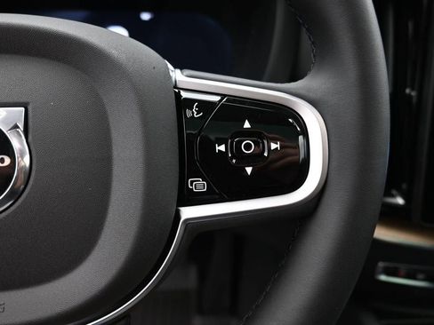 New 2026 Volvo XC60 B5 Plus w/ Protection Package Premier AWD/4WD image 15