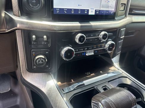 Used 2022 Ford F150 King Ranch w/ Equipment Group 601A High AWD/4WD image 18