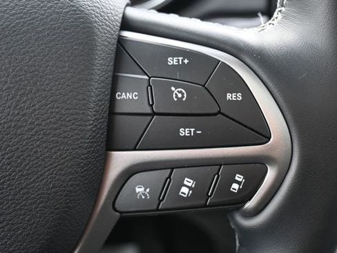 Used 2021 Jeep Grand Cherokee Overland w/ Protech Group AWD/4WD image 35