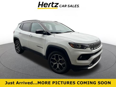 Used 2025 Jeep Compass Limited image 1