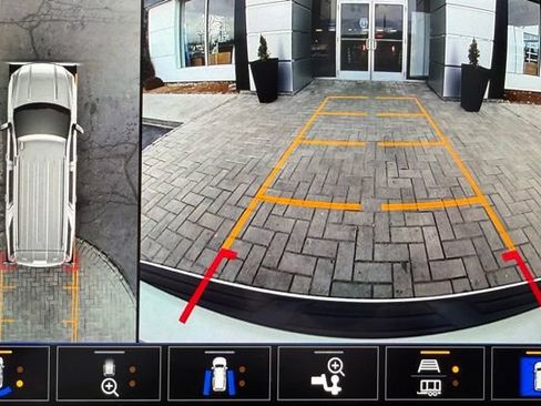 Used 2023 GMC Yukon XL Denali image 31