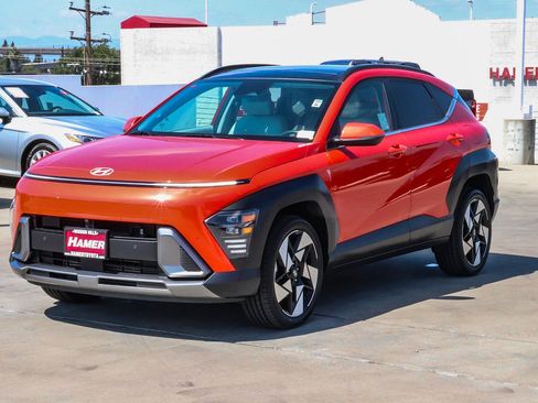 Used 2024 Hyundai Kona Limited AWD/4WD image 3