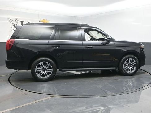 Used 2025 Ford Expedition Active AWD/4WD image 41