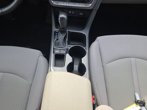 Used 2018 Hyundai Sonata SEL FWD image 15