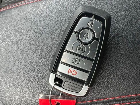 Used 2025 Ford Escape ST-Line w/ Equipment Group 301A FWD image 25