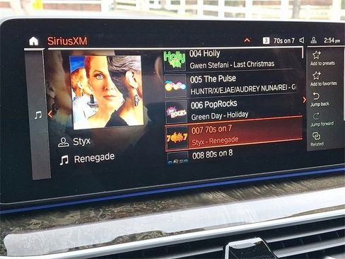 Used 2023 BMW M550i xDrive w/ Executive Package image 20