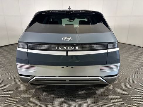 Used 2024 Hyundai Ioniq 5 Limited RWD image 3