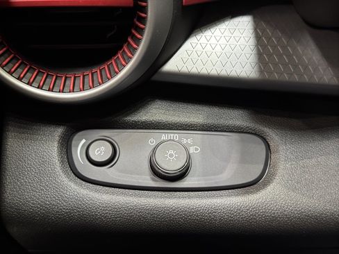 Used 2024 Chevrolet Trax RS image 30