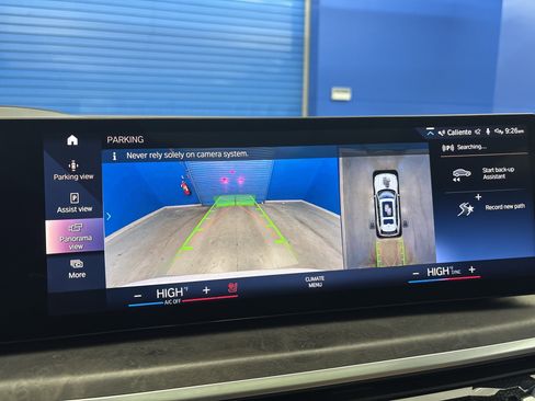 Used 2023 BMW X7 xDrive40i w/ M Sport Package image 20