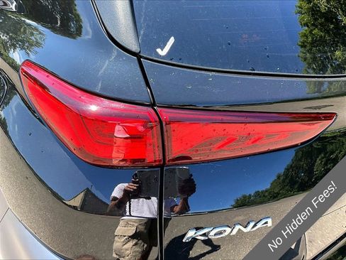 Used 2020 Hyundai Kona Limited AWD/4WD image 26