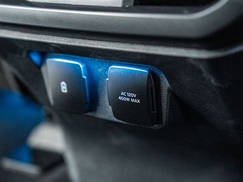 Certified 2024 Ford F150 Lariat image 40