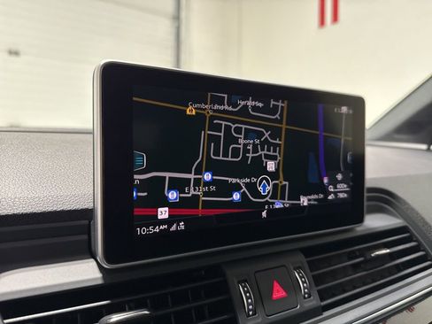 Used 2019 Audi SQ5 Prestige image 18