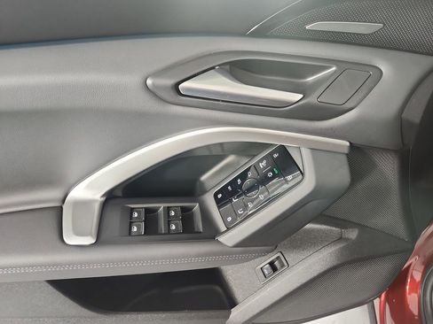 Used 2025 Audi Q5 Premium Plus w/ Premium Plus AWD/4WD image 27