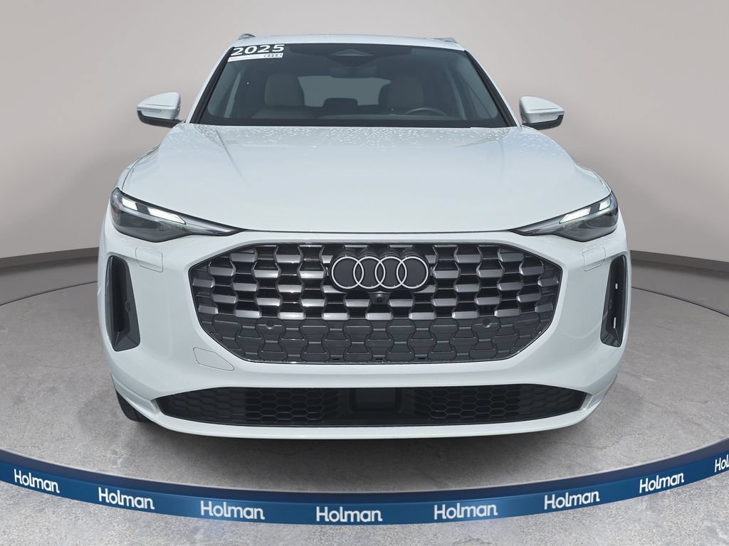 Certified 2025 Audi Q5 Premium w/ Convenience Package AWD/4WD image 2