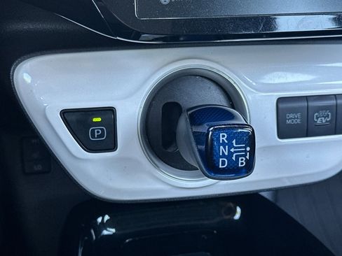 Used 2019 Toyota Prius Prime Premium FWD image 26