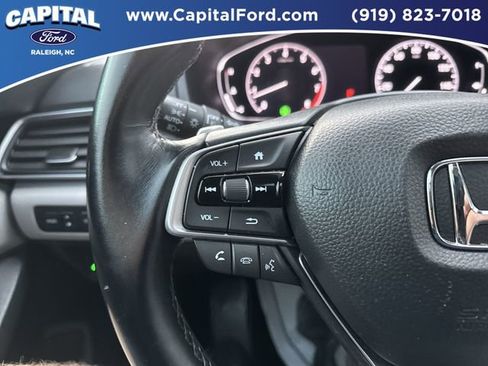 Used 2020 Honda Accord Touring image 22