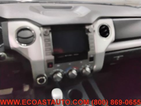 Used 2021 Toyota Tundra SR5 w/ SR5 Upgrade Package AWD/4WD image 12