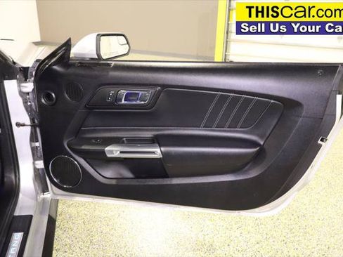 Used 2017 Ford Mustang GT Premium RWD image 34