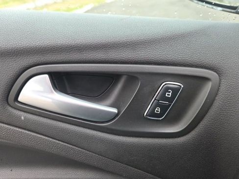 Used 2015 Ford C-MAX SEL w/ Equipment Group 302A image 25