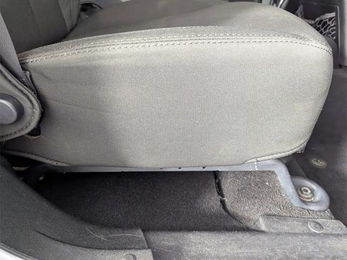 Used 2015 Jeep Wrangler Unlimited Willys image 32