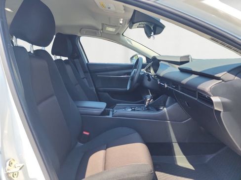 Used 2025 MAZDA MAZDA3 s FWD image 16