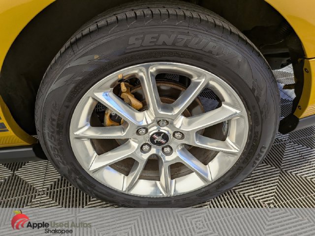 Used 2010 Ford Mustang Coupe RWD image 37