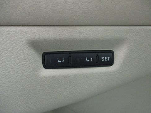 Used 2015 Nissan Murano Platinum w/ Platinum Technology Package image 21