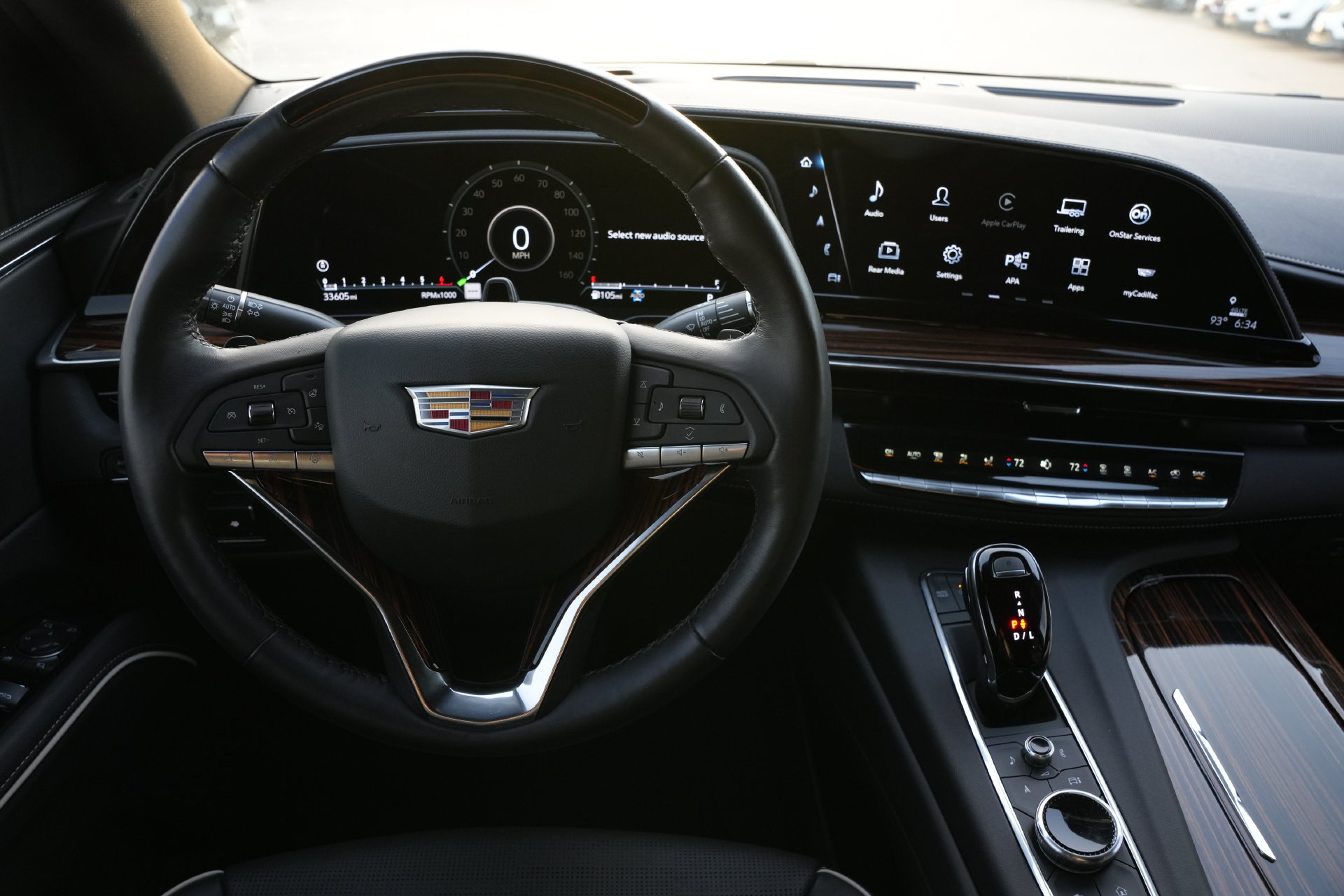 Used 2024 Cadillac Escalade ESV Premium Luxury w/ Performance Package AWD/4WD image 10