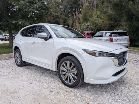 Used 2024 MAZDA CX-5 Signature AWD/4WD image 2