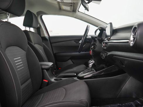 Used 2019 Kia Forte S FWD image 11