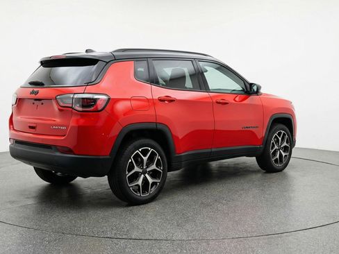 Used 2025 Jeep Compass Limited AWD/4WD image 9