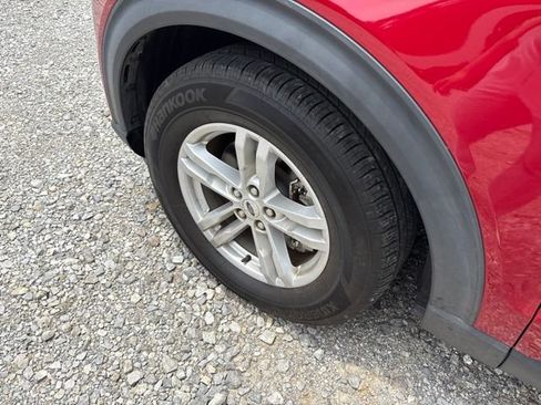Used 2020 Ford Explorer XLT w/ Equipment Group 202A RWD image 4